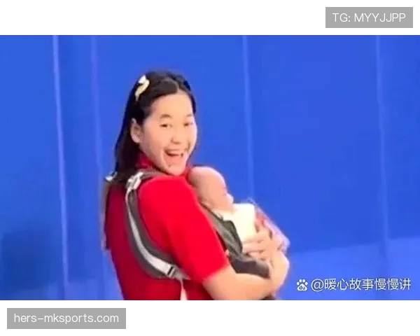 全红婵回家路上还在啃馒头，网友翻出她训练时的餐标直接看傻