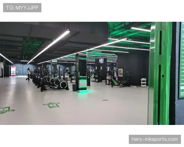 肖若腾这训练强度，凌晨四点健身房打卡是认真的？